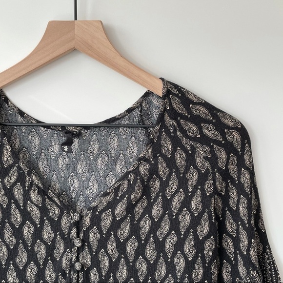 Knot Sisters Boho Long Sleeve Black Flowy Shirt Neutral Long Sleeves Comfy XS - Picture 7 of 11